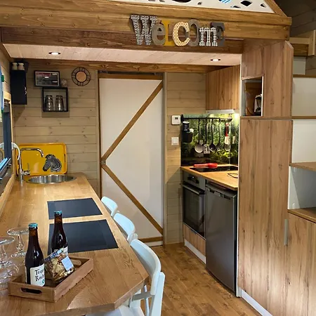 La Tiny House De Nanou Country house Rochefort